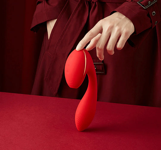 Kisstoy Tina Clit Sucking Vibrator
