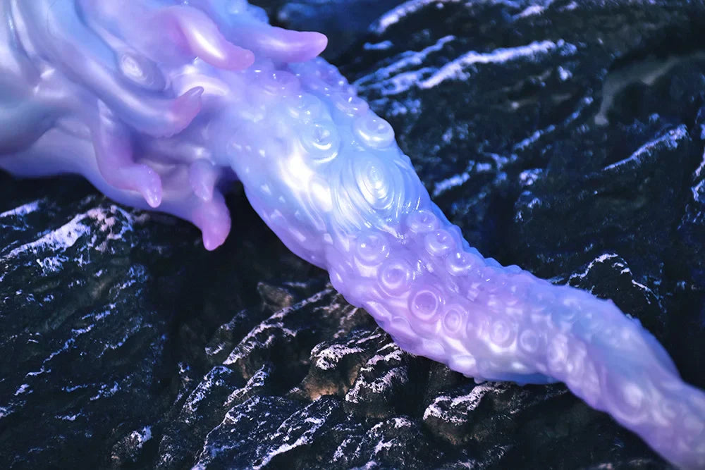 Frozen Octopus – Huge Tentacle Dildo 3 Sizes