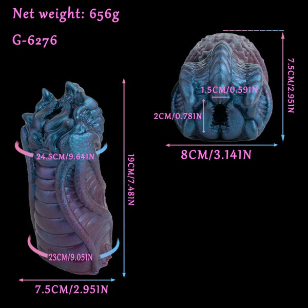 Queen Alien Sucking Pocket Pussy