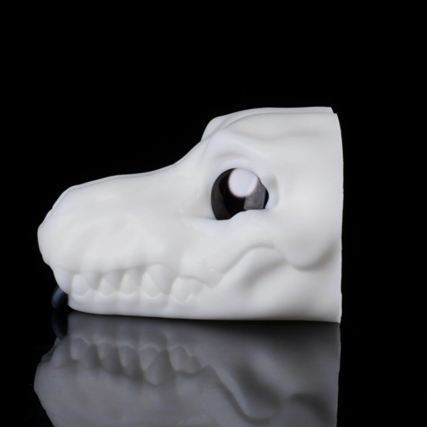 Skull Wolf – Platinum Silicone Stroker
